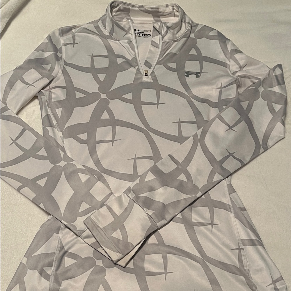 Under Armour White and Gray Graphic Pullover